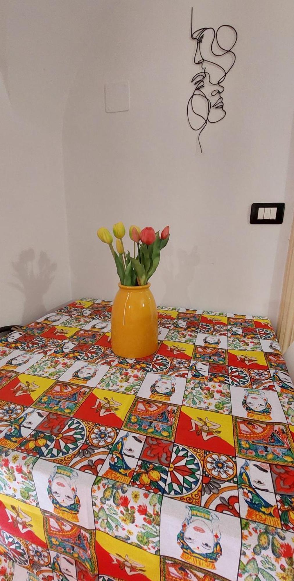 Ciuri Tuttu L'Annu Rooms Catánia Buitenkant foto